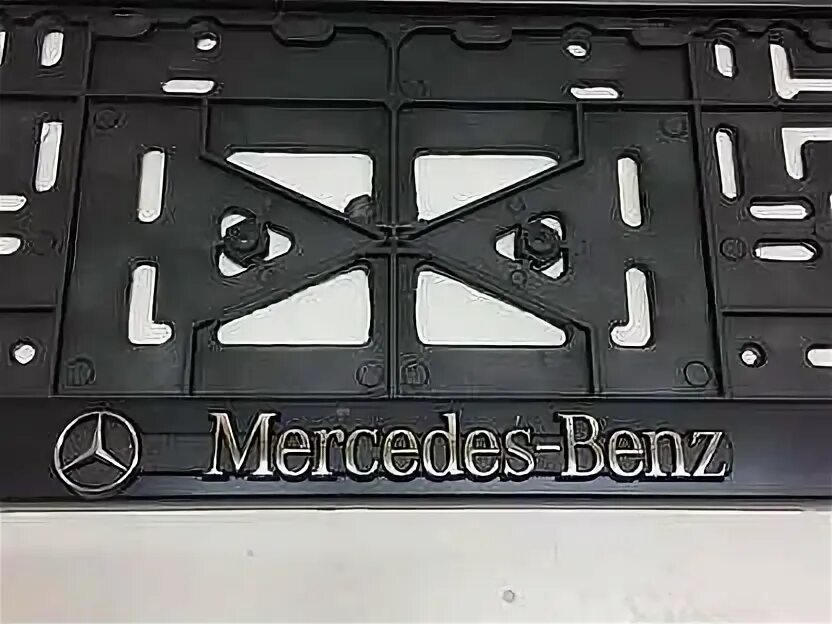 Этикетка на запчастях mercedes. Каталожные номера мерседес. Заглушка на капот мерседес w212. Передний бампер mercedes w204. Эмблема на капот мерседес w203.