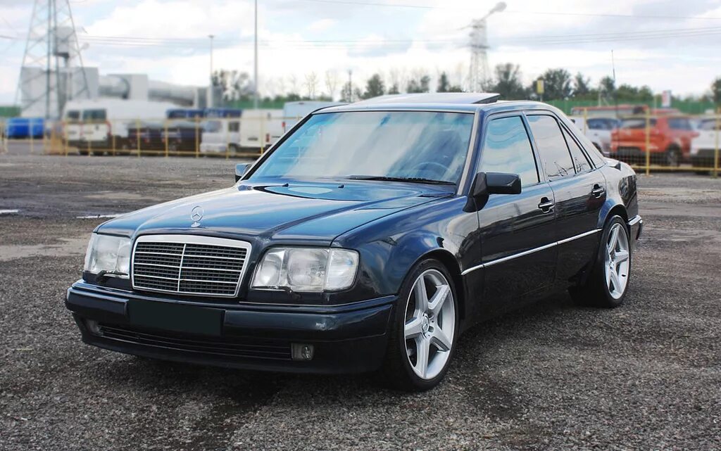 Mercedes w14. Mercedes Benz w124 e500. Mercedes w124 e500. Мерседес 124 e500. Mercedes Benz 124 e500.