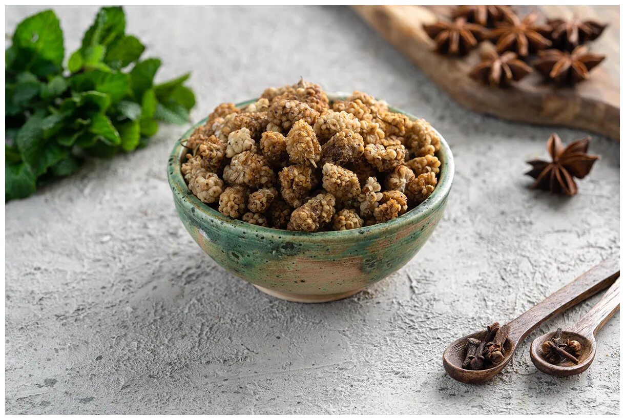 Тутовник шелковица сушеный. Шелковица белая сушеная. Шелковица тутовник сушеная. Шелковица сушеная. Шелковица белая сушеная.