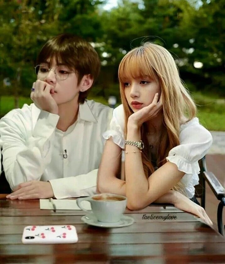 Тэхён и Лалиса. Lisa and Taehyung. Lisa и Тэхен. Lisa БТС. Кухня джинни с тэхеном русская