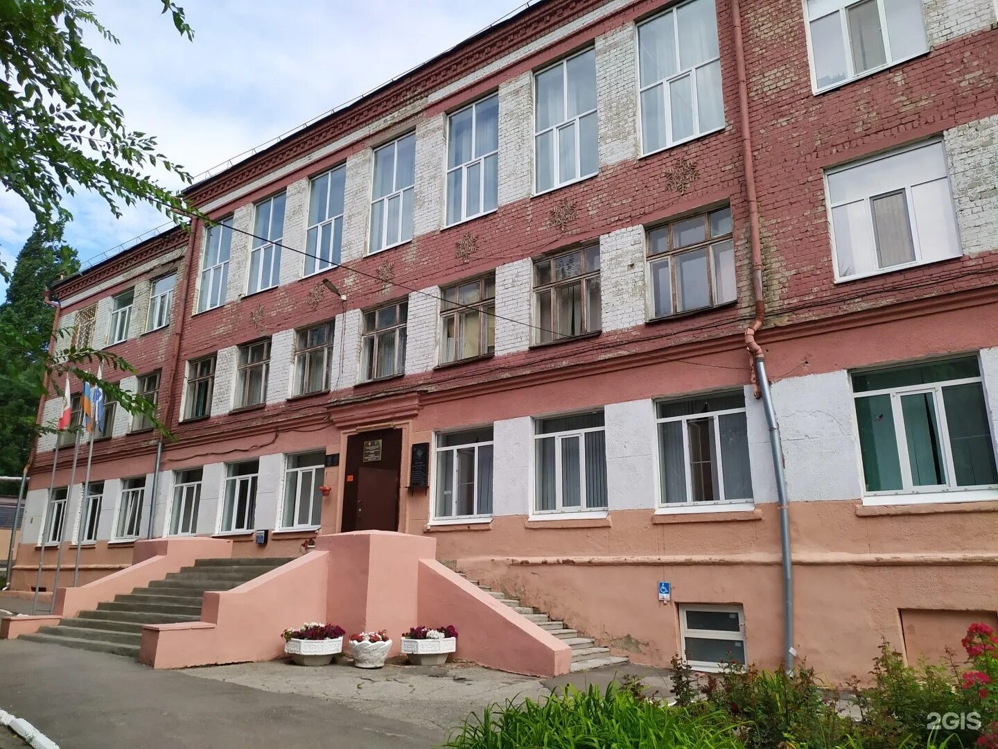 Школа 54 прокопьевск. Школа 2 саратов. Шк 54. Школа 54 москва. Школа 54 брянск.