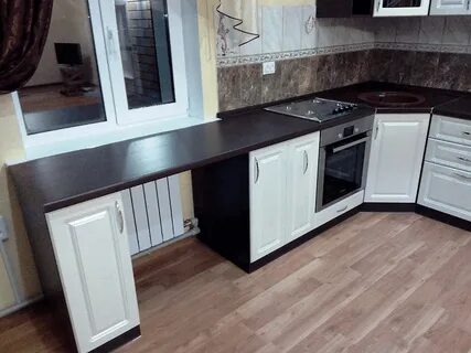 Угловой стол кухонного гарнитура