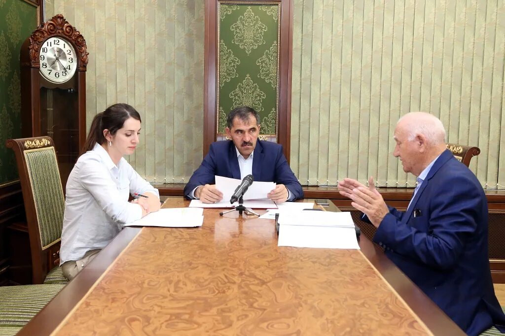 Судья мержоев ингушетия. Управление федерального казначейства по республике ингушетия. Университет крепость ингушетия. Министр здравоохранения ингушетии. Министр здравоохранения ингушетии 2018.