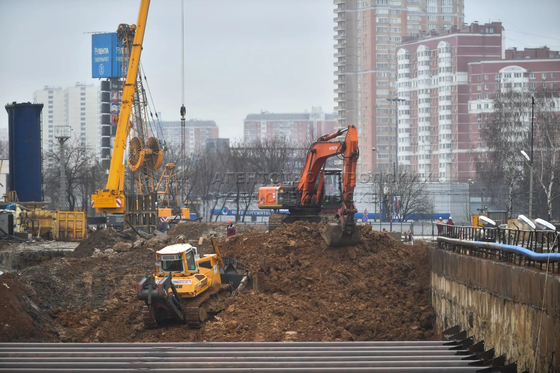 Лианозово (станция метро). Строительство метро Лианозово. Станция Лианозово строительство. Строительство платформы Лианозово.