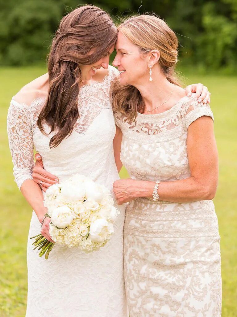 Свадьба про маму. Свадьба про маму. Мама невесты на свадьбе. Свадьба про маму. Мама невесты.