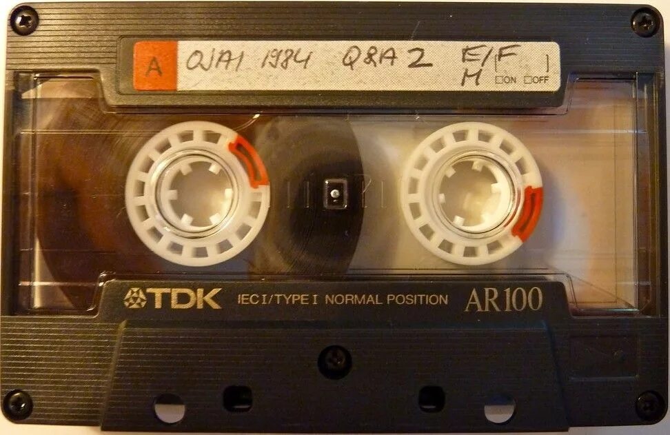 Кассета 100. Scotch d100 кассета. Compact Cassette TDK. Дорожная кассета 100х100.