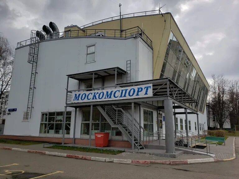 Школа 904 москва. Красная школа в войну в царицыно. Школа 904 бехтерева. Школа 904 москва корпус 14. Школа кавказский бульвар.