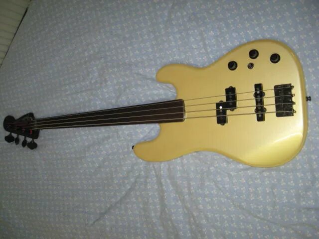 Bass special. Fender Jazz Bass Special (PJ-555) (1987, Japan). Fender Jazz Bass Special. Бас гитара Fender Jazz Bass Special Japan. Fender Jazz Bass Special PJ-555.