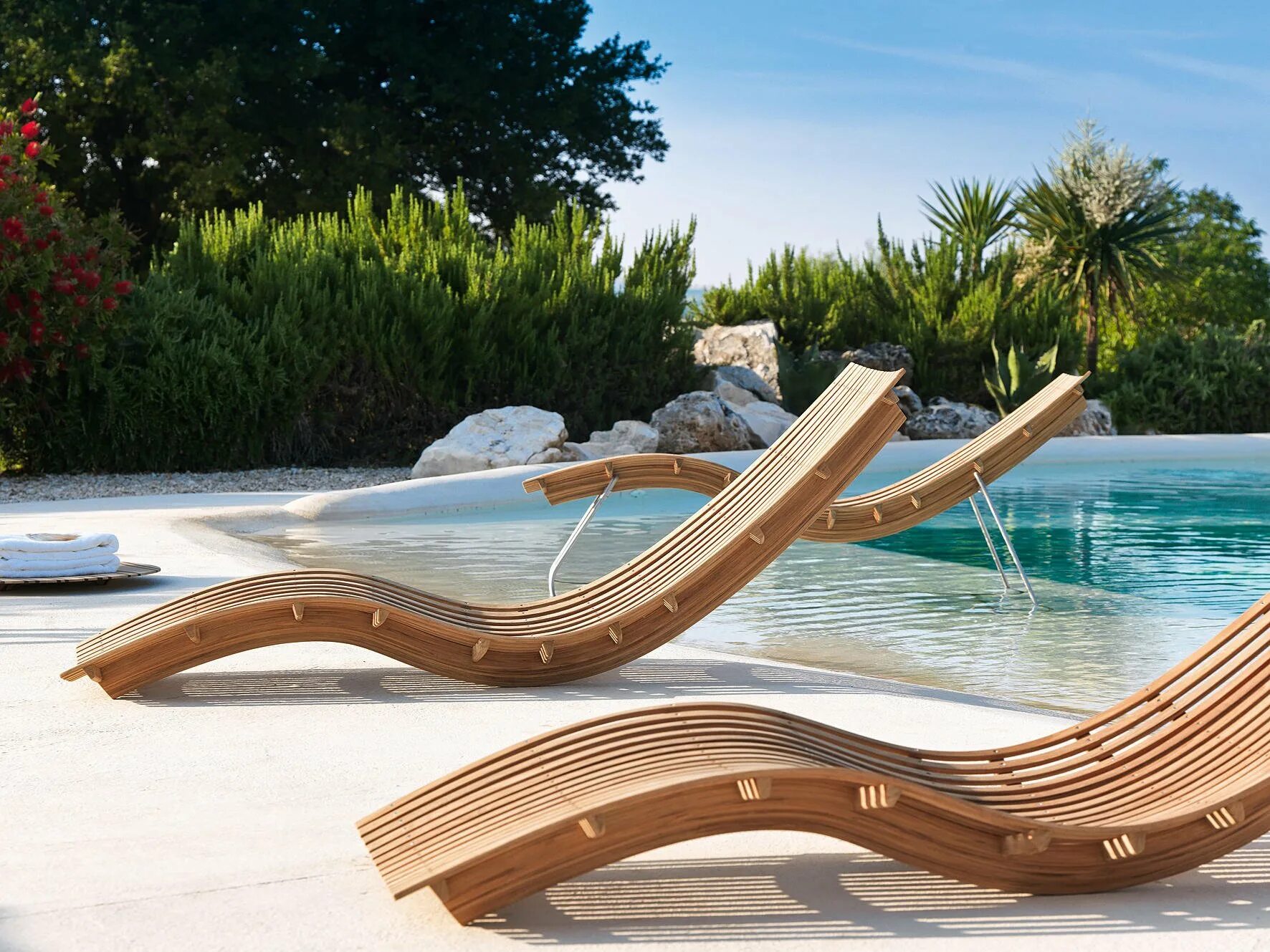 Шезлонг сантьяго "santiago". Wooden chaise lounge / шезлонг. Шезлонг сантьяго "santiago". Шезлонг на пляже. Шезлонг fsc c012081.