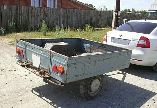 Прицеп ЧМЗАП 8124. Старый прицеп для легкового автомобиля. Челябинский прицеп для легкового автомобиля. Прицеп б/у.