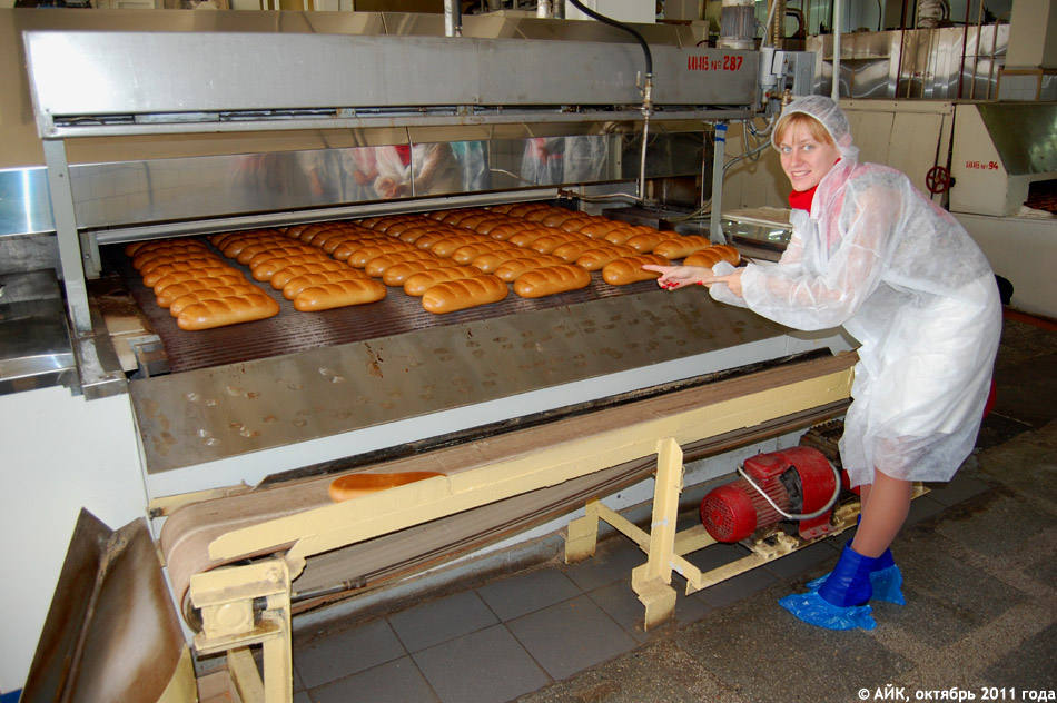 хлебозавод колос 3 нижний новгород. работница пекарни. хлебозавод нижний новгород вакансии. производственный цех пекарня. калязинский хлебокомбинат калязин.