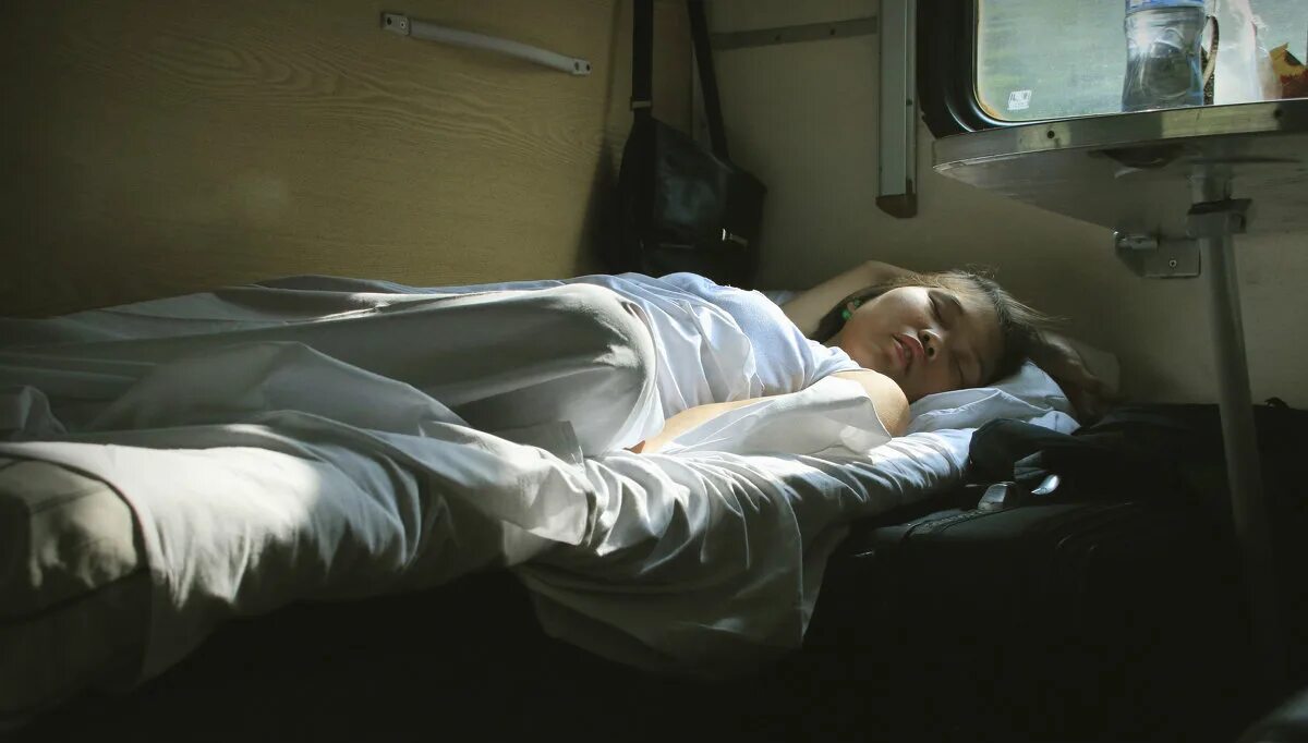 сон под стук колес. под стук колес стихи. под стук колес приходят сны. под стук колес. сон стук колёс поезда.