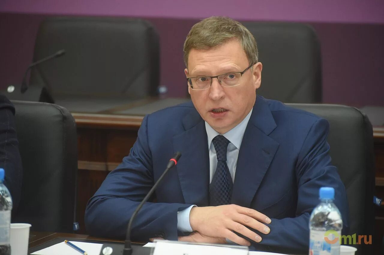 Бурков фото губернатор омской. Александр бурков омск. Александр бурков. Губернатор омска сейчас. Губернатор омска сейчас.