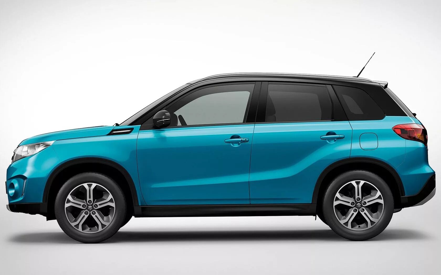 Suzuki vitara расход. Suzuki Grand Vitara 2015. Suzuki Vitara 2022. Сузуки Витара 2015. Suzuki Vitara II 2014.