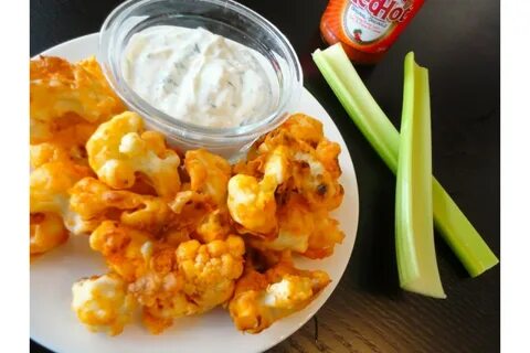 Капуста куском в кляре на сковороде