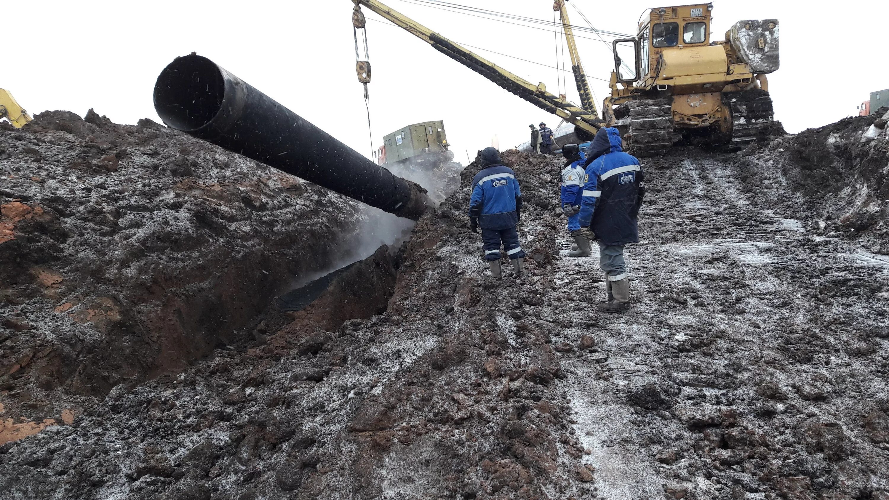 Теплотрасса зимой. Порыв водопровода. Порыв водопровода зимой. Порыв разбор. Пунктуационный разбор предложения образец.
