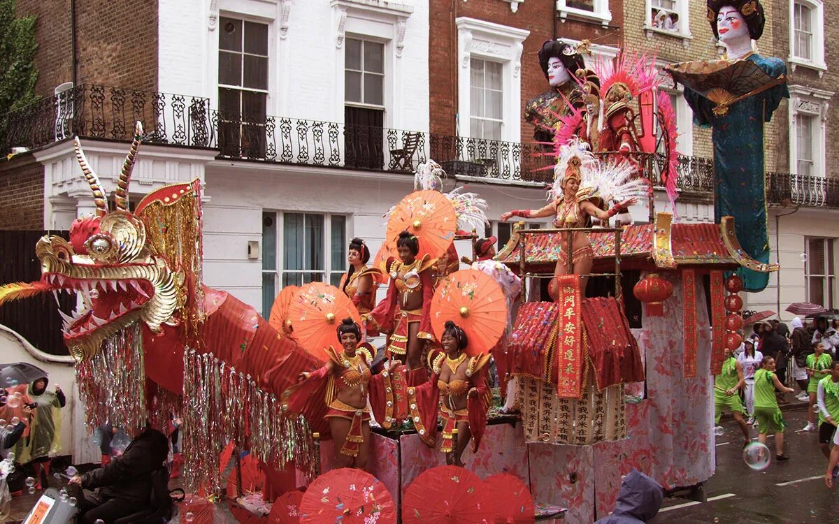 Необычные праздники 2024 году. Ноттинг Хилл карнавал в Англии. Карнавал в Ноттинг Хилле в Великобритании. Ноттинг Хилл фестиваль. Парад Notting Hill Carnival.