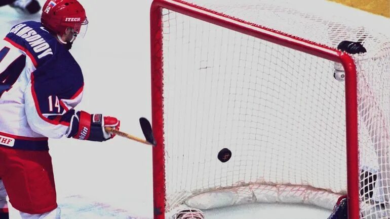 России хоккей на олимпиаду 2002 в солт лейк сити. Солт лейк сити хоккей. Сборная россии по хоккею 2002. Солт лейк сити хоккей. Вячеслав фетисов солт лейк сити 2002.