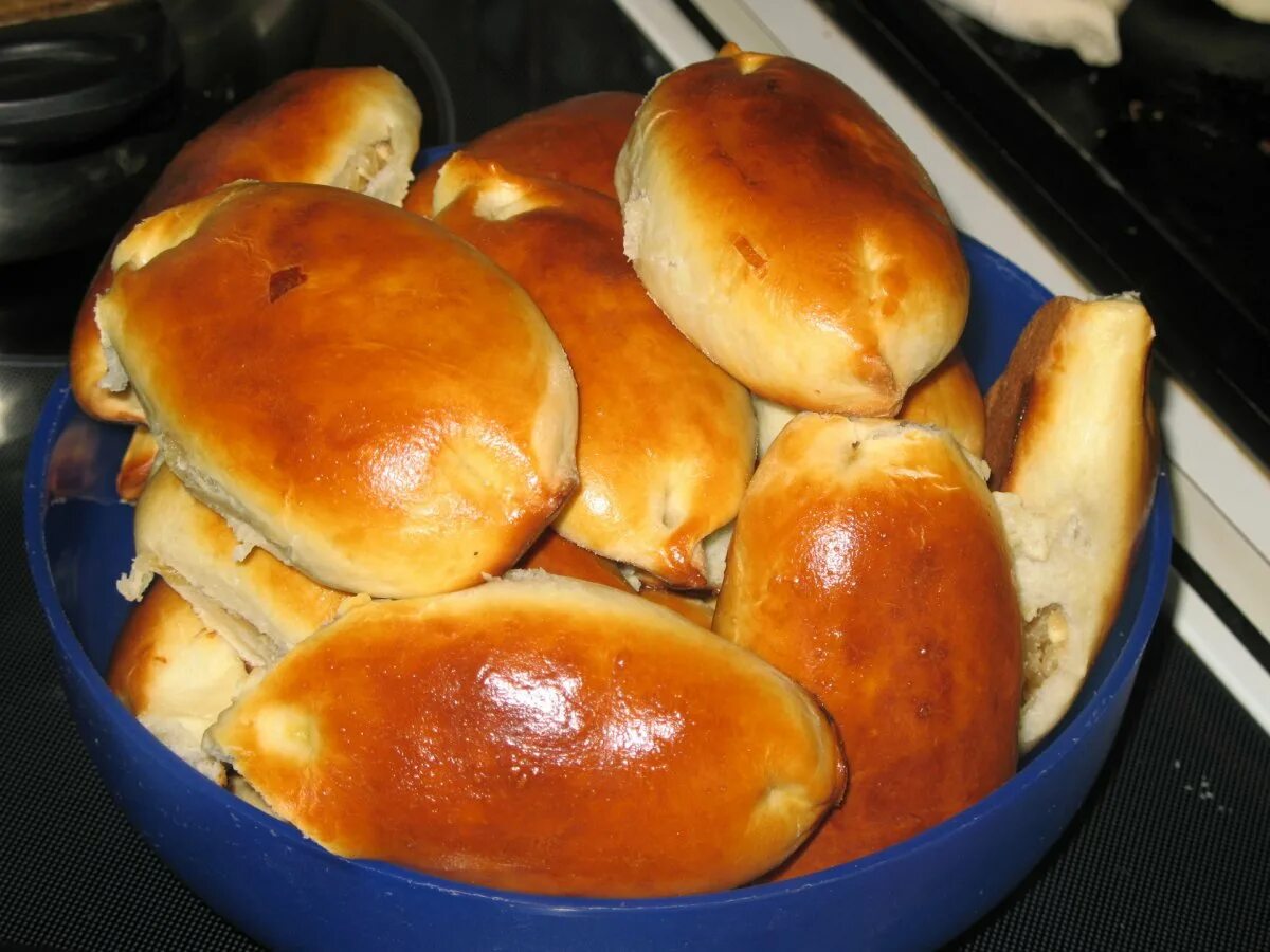 Дрожжевое тесто для пирожков с мясом