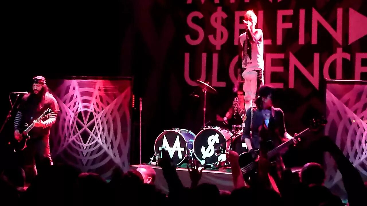 Mindless self Indulgence. Группа Mindless self Indulgence. Mindless self Indulgence Live. Mindless self Indulgence обои. Live issue