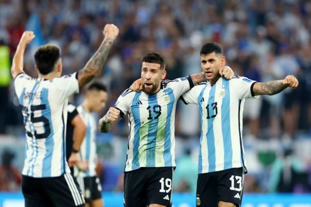 Национальная сборная аргентины. Сборная Аргентины на ЧМ 2022. Дибала Аргентина 2022. Энцо Фернандес сборная Аргентины 2022. Сборная Аргентины финал 2022.
