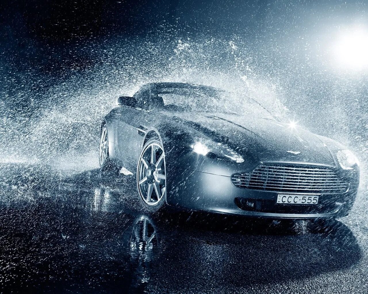 I have my car washed. Мойка автомобиля. Машина в брызгах. Авто в брызгах воды. Автомобиль брызги.