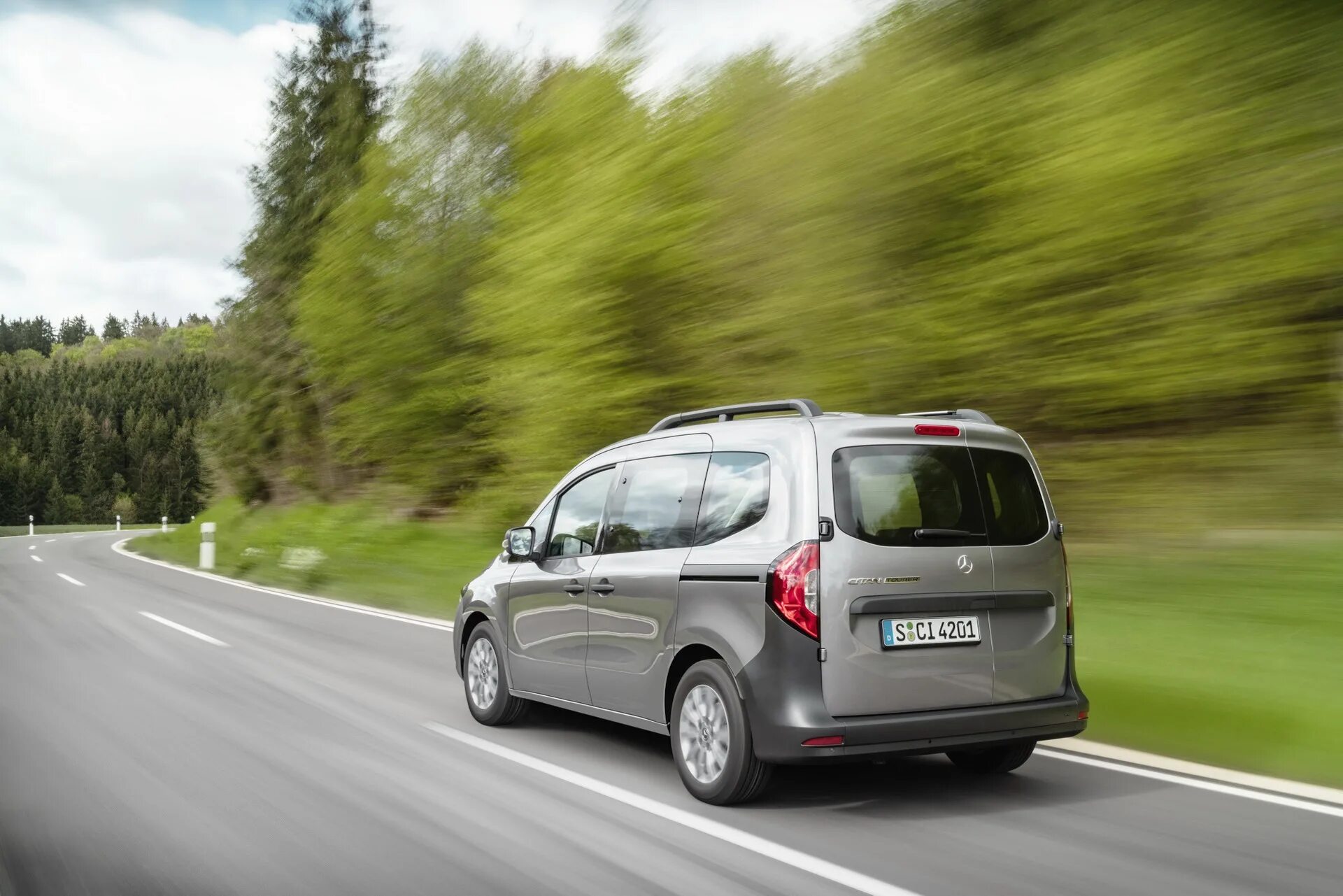 Купить б/у Mercedes-Benz Citan I (W415) 108 CDI 1.5d MT (75 л.с.) дизель механик