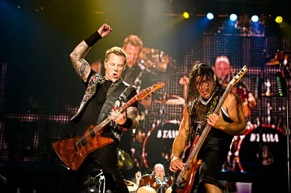 Рок версия металлика. Группа металлика. Рок группа Metallica. Металлика лайв. Metallica Robert Trujillo 2015.
