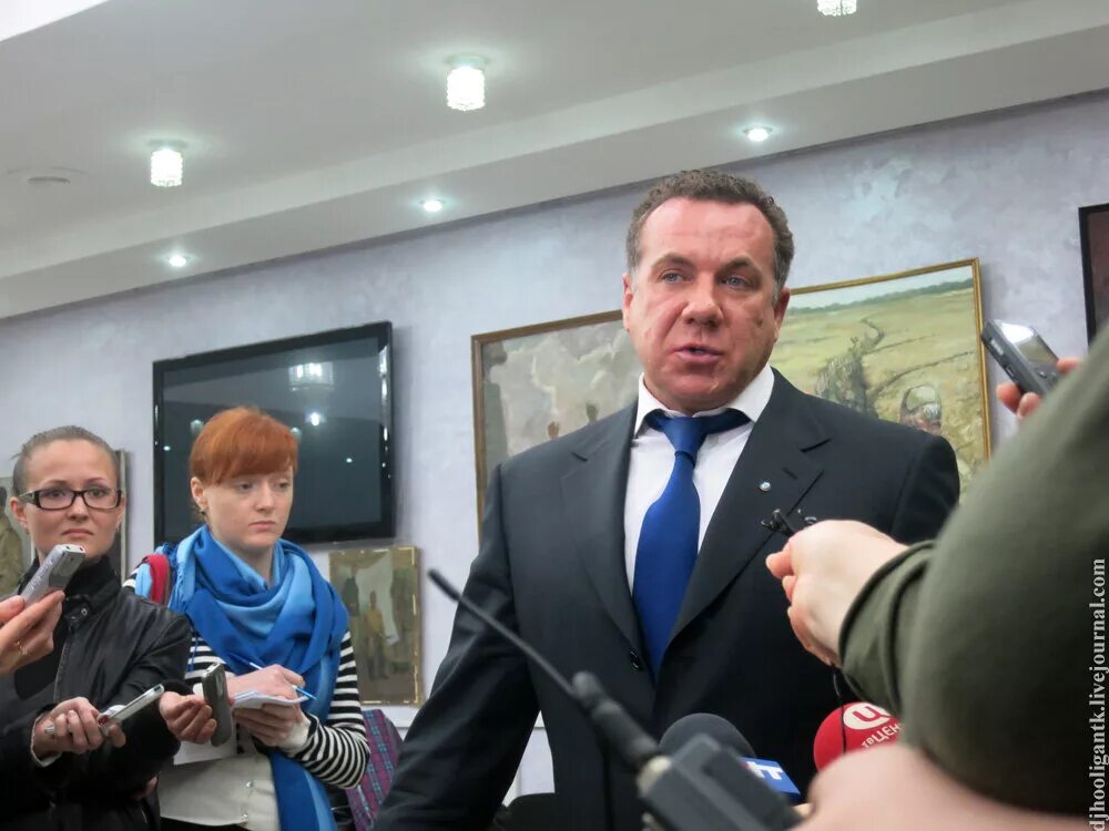 Мэр бийска 2023. Кильтау владимир викторович тюмень администрация. Мэр тюмени кухарук. Глава города сказал. Глава города сказал.