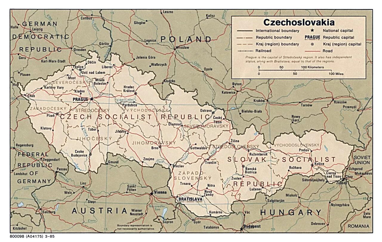 Страны чехословакии. Чехословакия 1918 карта. карта чехословакии 1945. чехословакия политическая карта. чехословацкая социалистическая республика чсср карта.