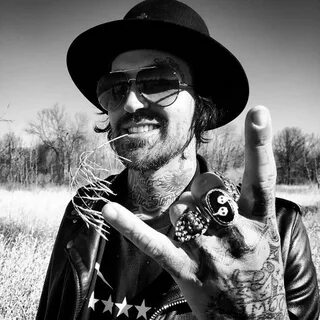 Yelawolf row your