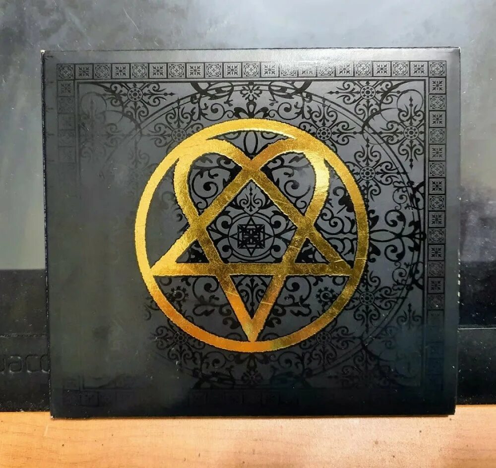 Хартаграмма. Him love metal 2003. Him love metal альбом. 2003 - love metal. Him metal.