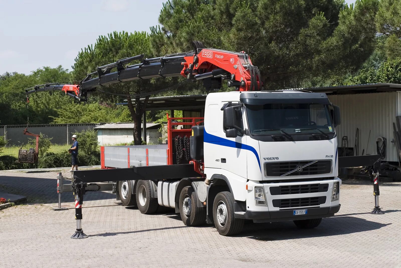 Манипулятор 15. Манипулятор Fassi 20 тонн. КМУ 25 тонн. Кран-манипулятор v10b 78. V кран манипулятор v10cx.