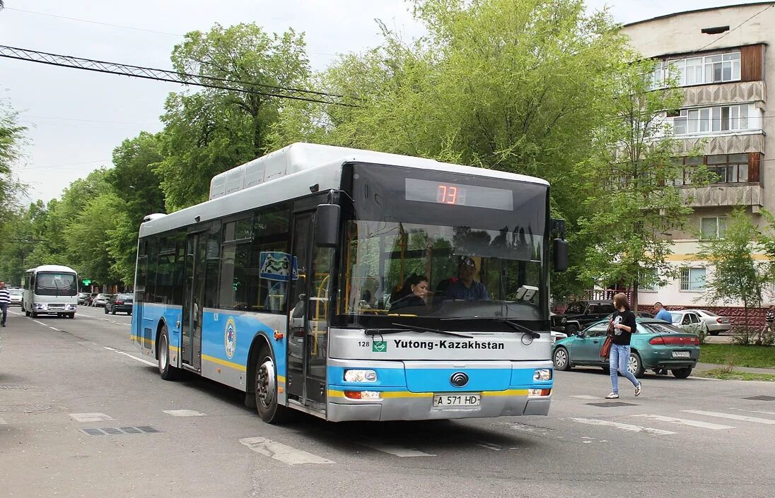 Астана алматы автобус. Ютонг маршрут. Автобус 772. 24 Автобус Алматы. Автобус 128 новый.