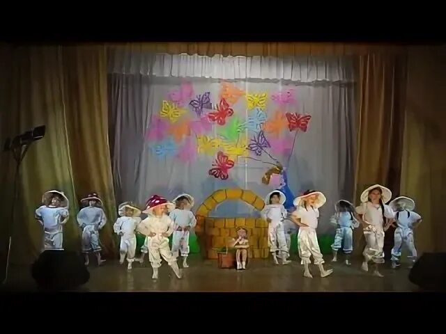Танец на полянке детский сад