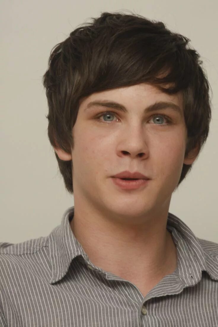 Перси актер. Актер логан лерман. Перси актер. Актер логан лерман. Перси актер.