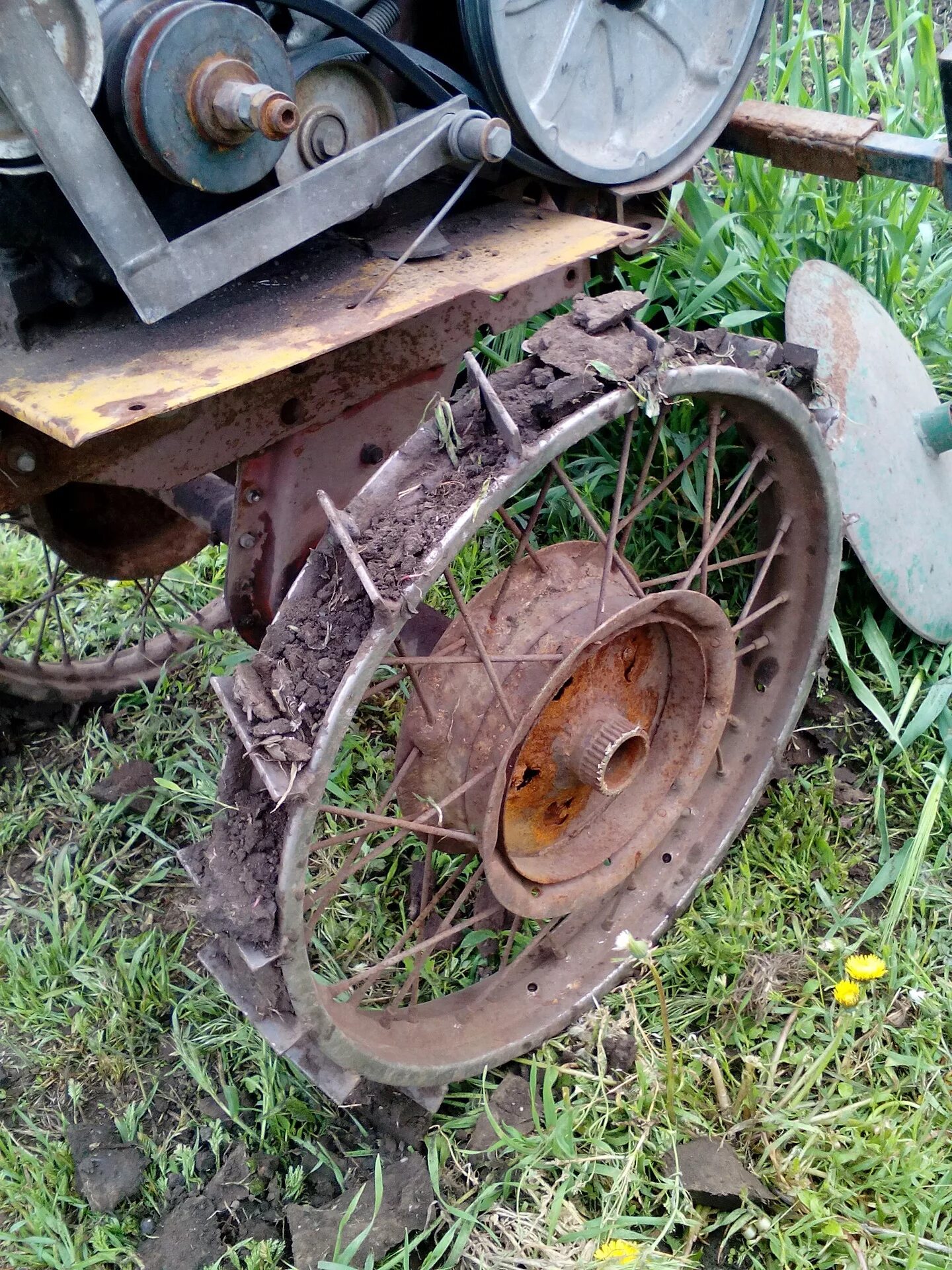 Шкив понижающий ход мотоблока. Ходоуменьшитель на мотоблок каскад. Задний ход для культиватора крот. Ходоуменьшитель для мотоблока нева мб1. Мотоблок салют шкив агат.