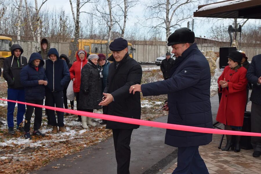 Погода сегодня рязанская область по часам. Парк Победы в Спасск-Рязанском. Администрация района Спасск Рязанский должностные лица. Мазяев Спасск Рязанский. Спасск-Рязанский вести.