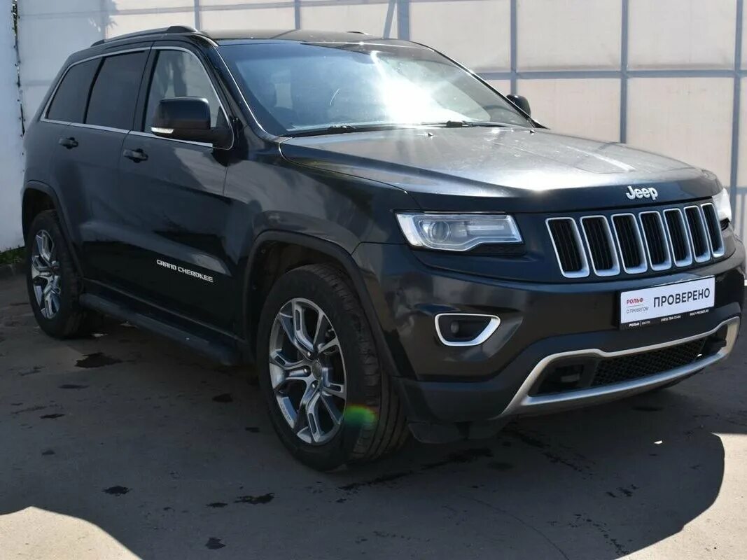 Гранд чероки лимитед 2014. Джип гранд чероки 2014. Jeep grand cherokee 2013 белый. Гранд чероки 2014 г. Jeep grand cherokee.