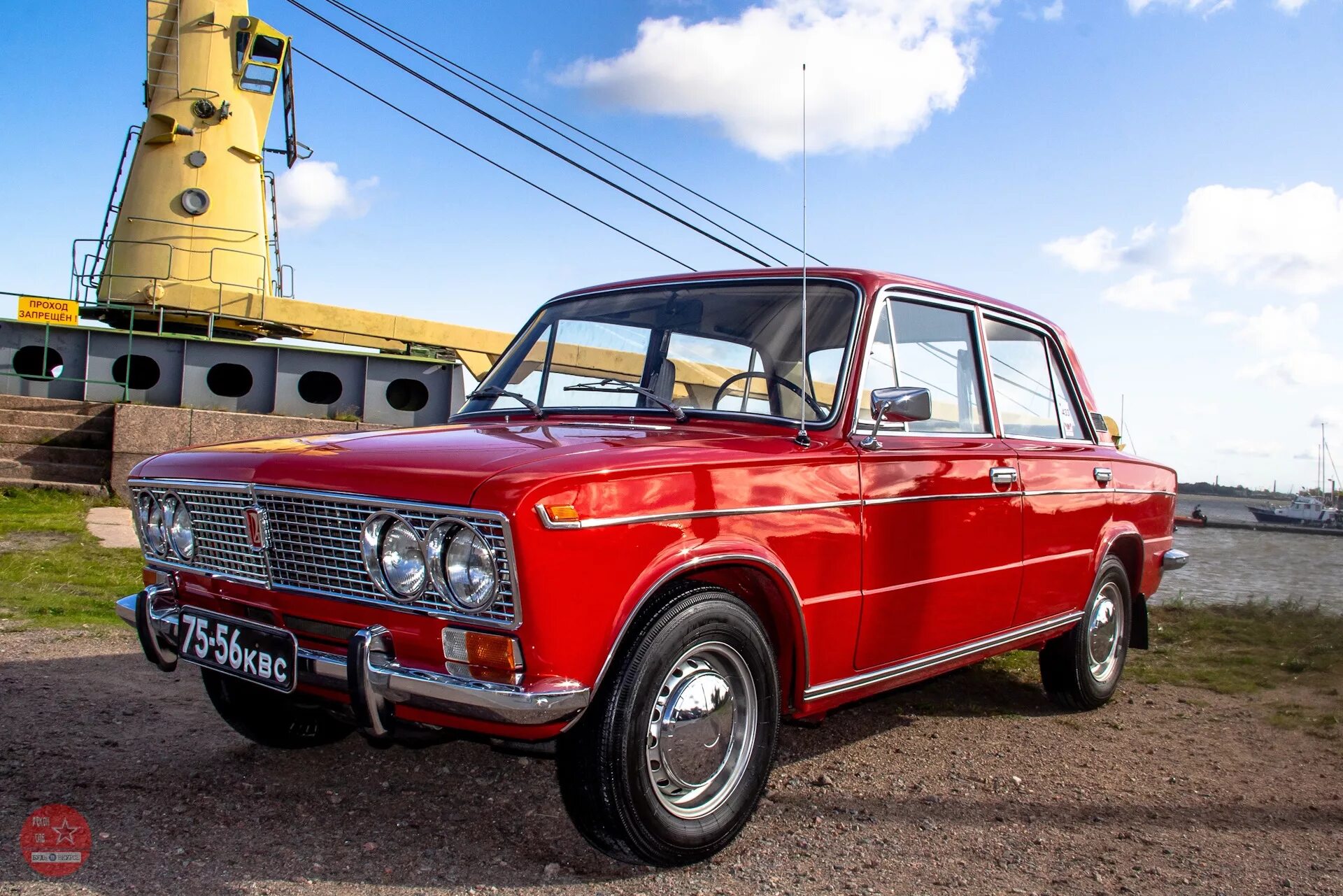 Автомобиль жигули стоимость. ВАЗ-2103 Жигули. ВАЗ 2103 Монте Карло. ВАЗ 2103 экспорт.