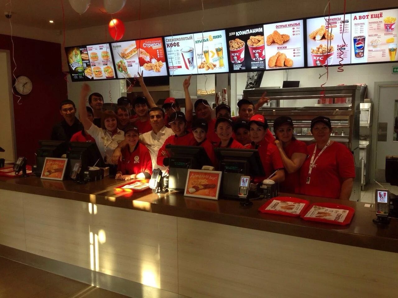 Kfc петербург. Ростикс питер. Кфс санкт петербург. Кфс гостиный двор. Кфс панорама.