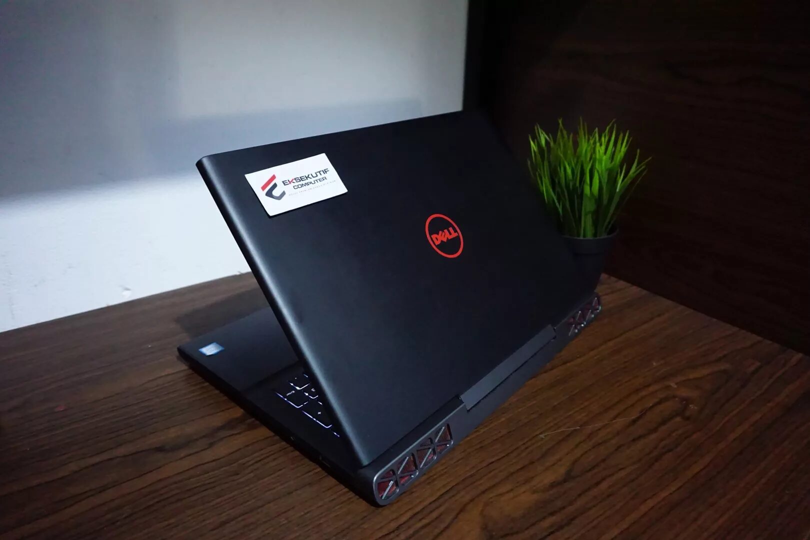 Dell 15 7000 gaming. Inspiron 15 7000. Dell 15 7000. Dell Inspiron 7000. Dell Inspiron 15 7000 Gaming.