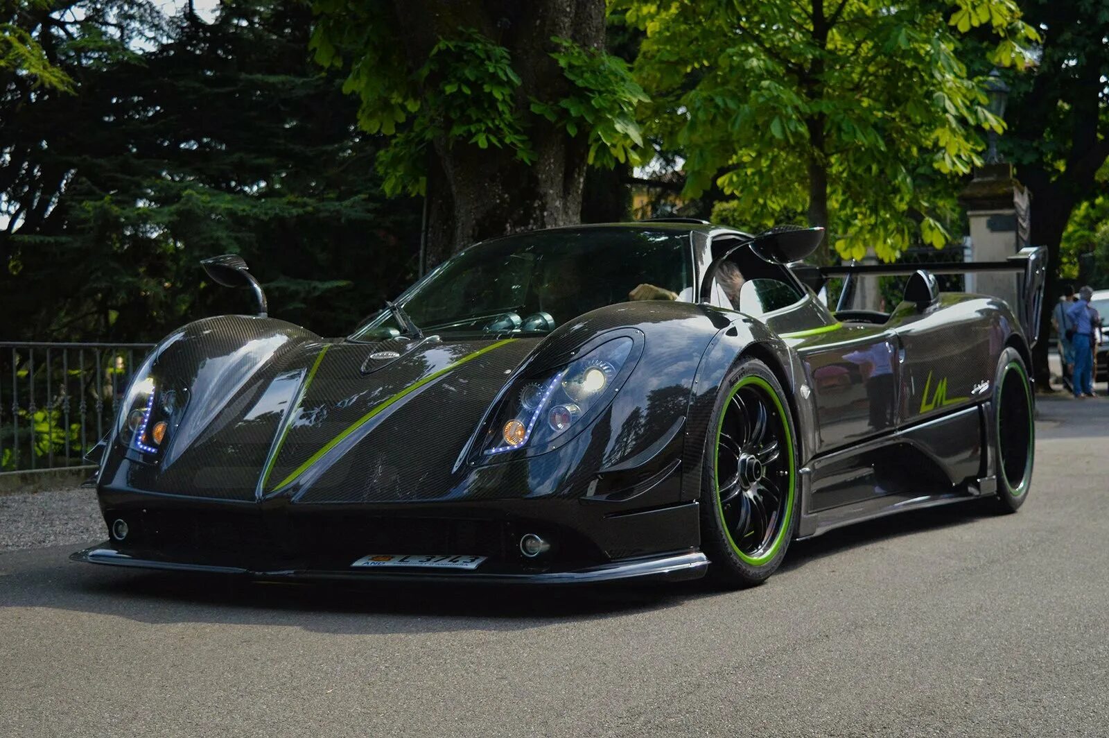 Паганини машина. Pagani Zonda 760 Roadster. Pagani Zonda LM. Pagani Zonda LM Roadster.