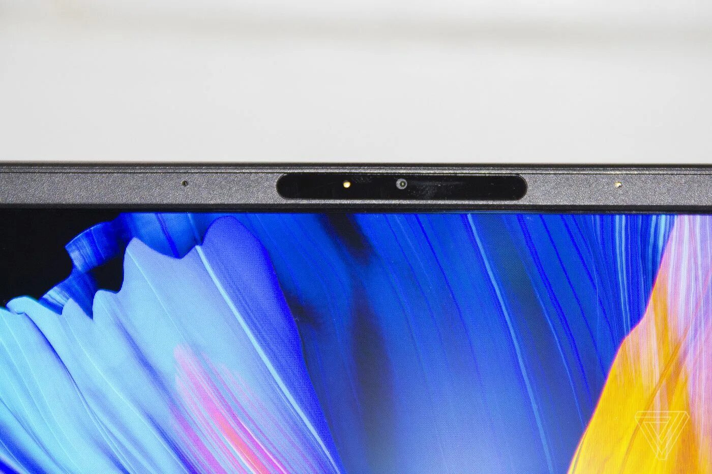 Zenbook s oled. Асус 13 олед. asus zenbook 13 oled. zenbook 17 fold oled. asus zenbook 13 oled видеореклама.