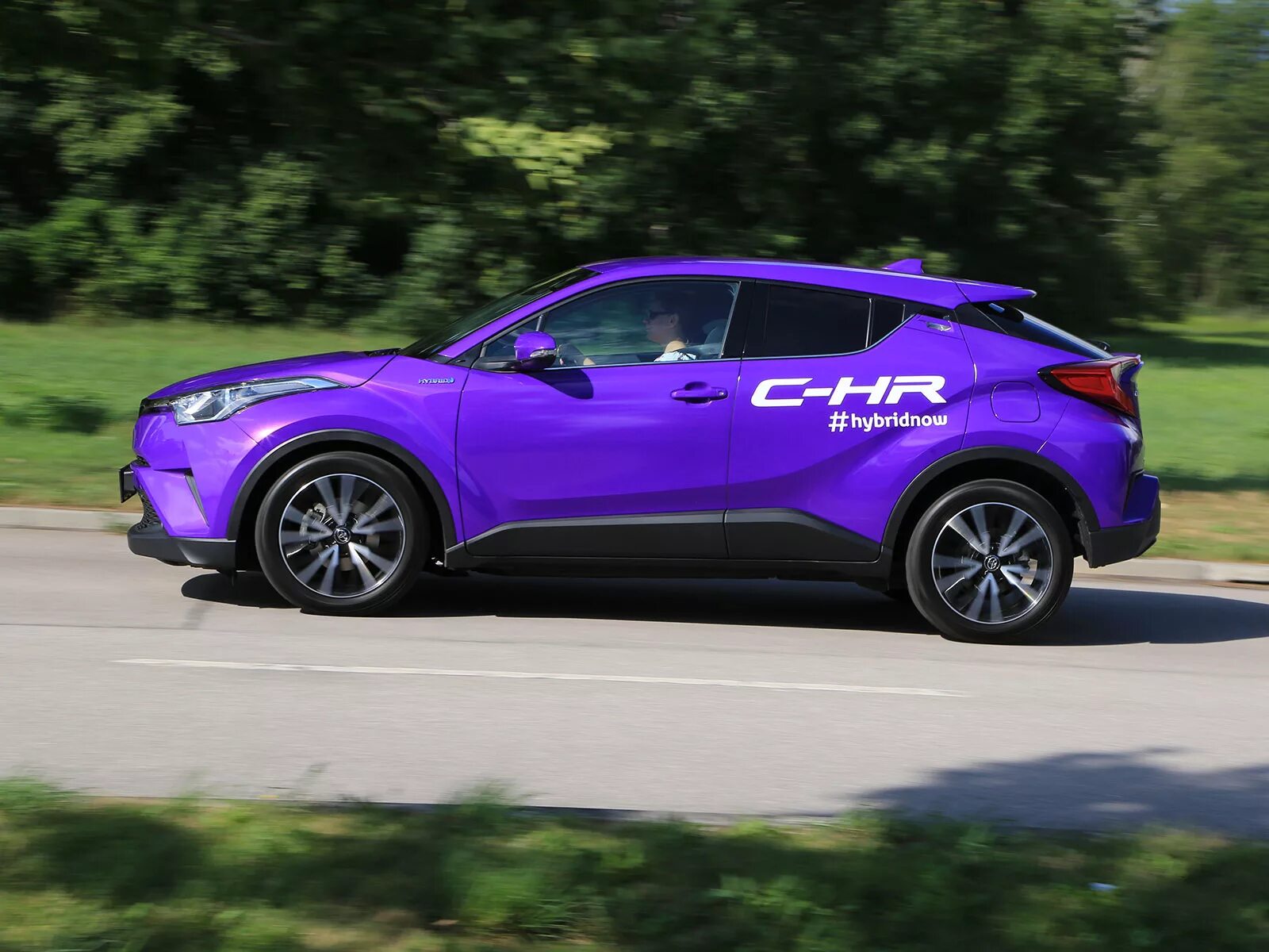 Toyota Chr Hybrid. Тойота HR V гибрид. Тойота HR-V 2021. Toyota c-HR 2009. Купить toyota hr