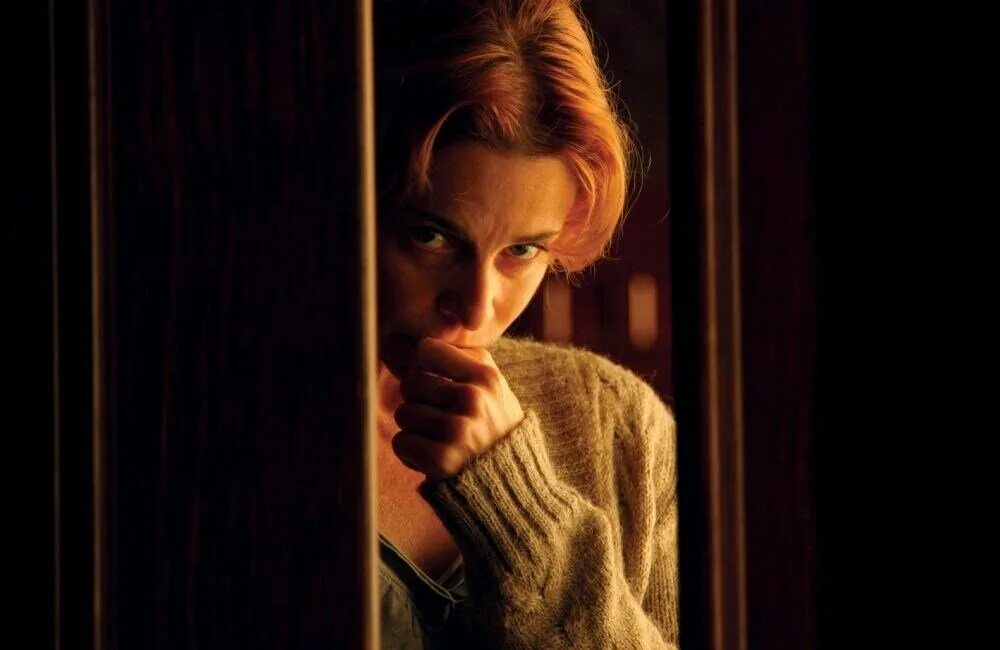 приют фильм 2007 обложка. триллеры 2007 года. сыщик триллер 2007. кейси аффлек прощай детка прощай. постер фильма анаморф / anamorph (2007).