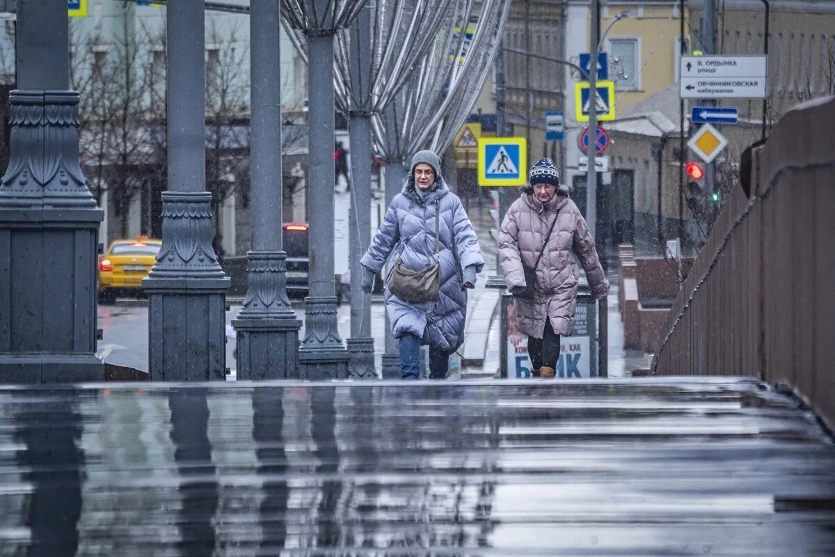 Потепление в ростове. Потепление. Бесснежная зима 2019-2020. Ледяной дождь в Москве 2010.