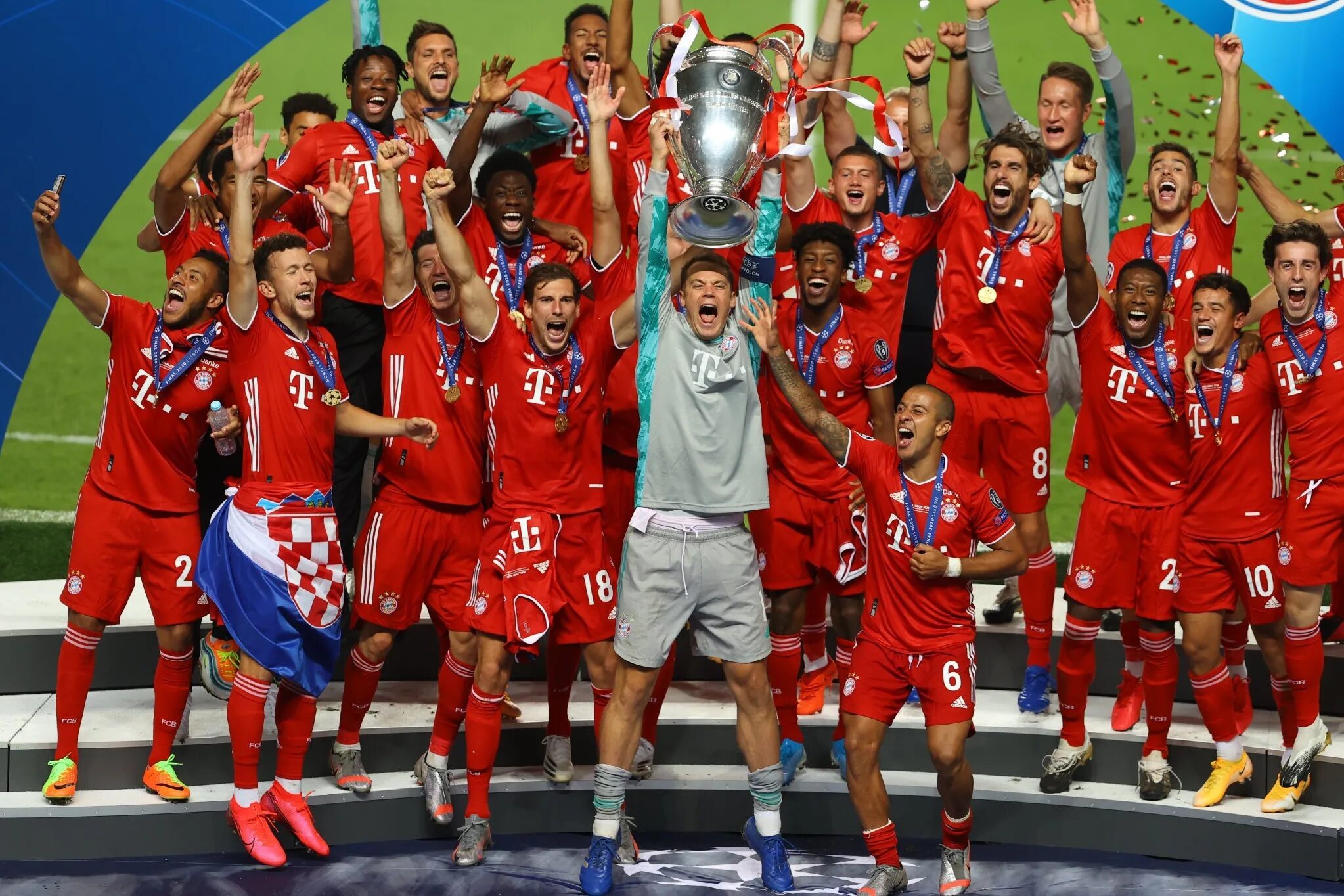 Лига чемпионов обои. Uefa champions league интро 2005. Uefa champions league стадион. Фон лиги чемпионов 2022. Uefa liga champions.