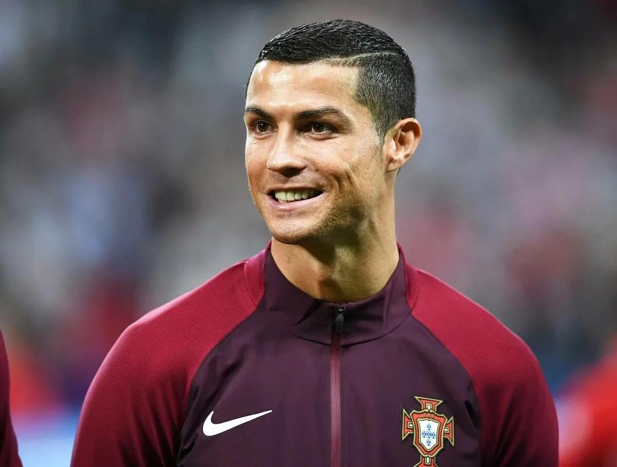 Ronaldo vk. Криштиану Роналду. Рональдо Криштиану Роналду. Кристиано Роналдо футболист. Роналду 2014.