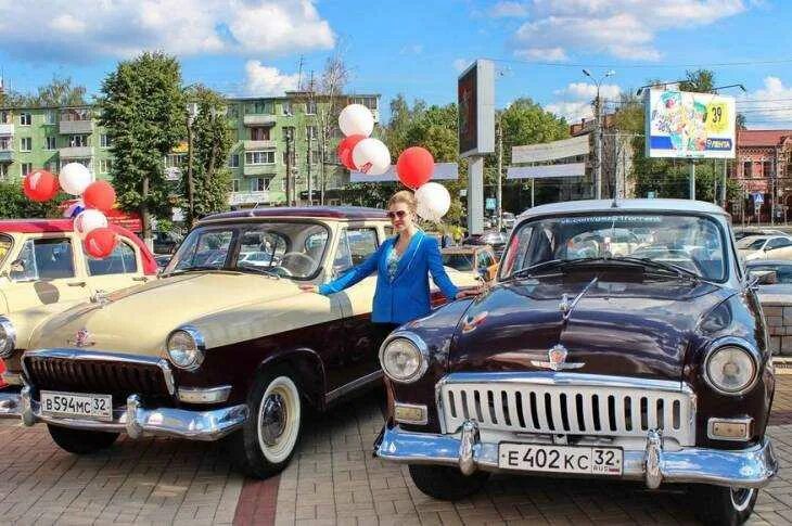 Ру брянск автомобили. Авто ретро Брянск. Раритетные автомобили в Брянске. Брянск машины. Карачев автомобили.